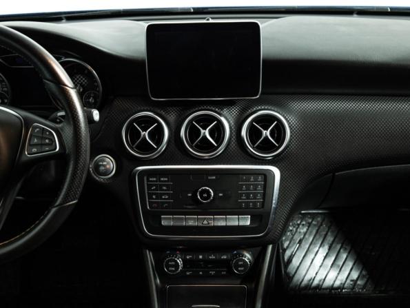 Mercedes-Benz A-Класс III (W176) Рестайлинг с пробегом 2016 года, цена 1 599 700 рублей, 106277 км, хэтчбек, Автокод Объявления