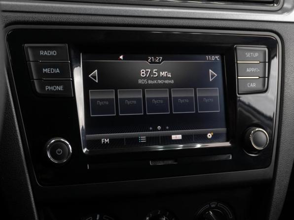 Skoda Rapid I Рестайлинг с пробегом 2019 года, цена 884 070 рублей, 157463 км, лифтбек, Автокод Объявления