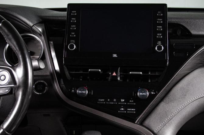 Toyota Camry VIII (XV70) Рестайлинг с пробегом 2021 года, цена 3 609 000 рублей, 71000 км, седан, Автокод Объявления
