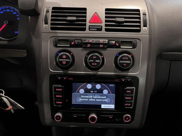Volkswagen Touran I Рестайлинг с пробегом 2010 года, цена 584 000 рублей, 254263 км, компактвэн, Автокод Объявления