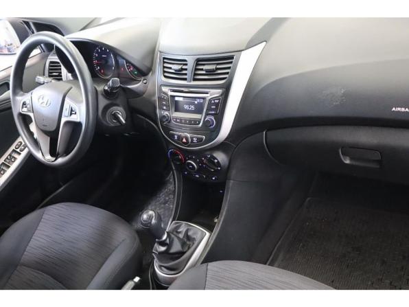 Hyundai Solaris I Рестайлинг с пробегом 2016 года, цена 752 000 рублей, 223634 км, хэтчбек, Автокод Объявления