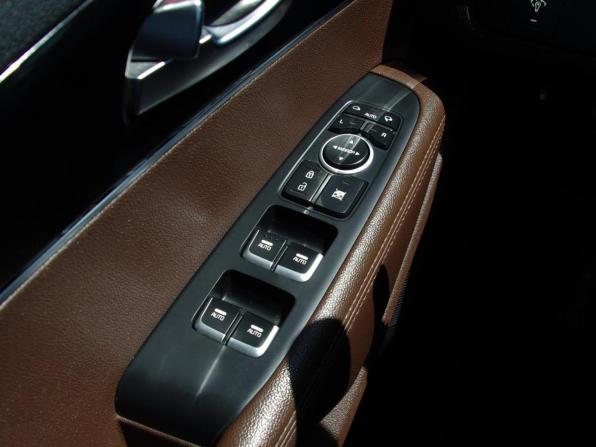 Kia Sorento III Prime Рестайлинг с пробегом 2018 года, цена 2 750 000 рублей, 129000 км, внедорожник, Автокод Объявления