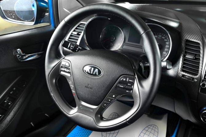 Kia Cerato III с пробегом 2013 года, цена 1 359 000 рублей, 245000 км, седан, Автокод Объявления