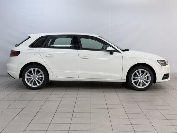 Audi A3 III (8V) с пробегом 2013 года, цена 1 299 000 рублей, 157862 км, хэтчбек, Автокод Объявления