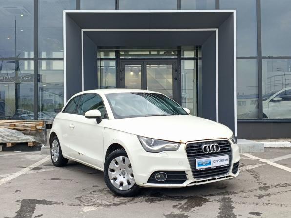 Audi A1 I (8X) с пробегом 2010 года, цена 849 000 рублей, 220719 км, хэтчбек, Автокод Объявления