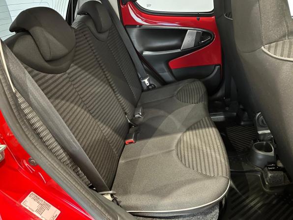 Peugeot 107 I Рестайлинг 2 с пробегом 2013 года, цена 750 000 рублей, 51108 км, хэтчбек, Автокод Объявления