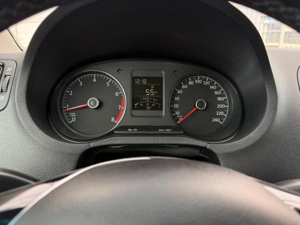 Volkswagen Polo V Рестайлинг с пробегом 2017 года, цена 930 000 рублей, 113930 км, седан, Автокод Объявления