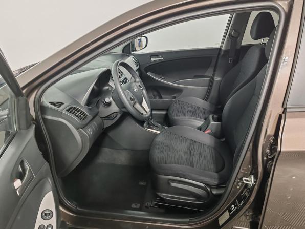 Hyundai Solaris I Рестайлинг с пробегом 2014 года, цена 875 000 рублей, 176342 км, седан, Автокод Объявления