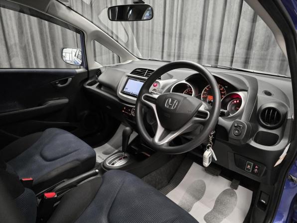 Honda Fit II с пробегом 2011 года, цена 949 000 рублей, 66000 км, хэтчбек, Автокод Объявления