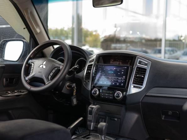 Mitsubishi Pajero IV Рестайлинг 1 с пробегом 2014 года, цена 2 100 000 рублей, 335743 км, внедорожник, Автокод Объявления