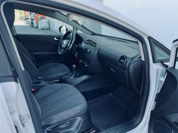 SEAT Leon II Рестайлинг с пробегом 2012 года, цена 490 000 рублей, 220518 км, хэтчбек, Автокод Объявления