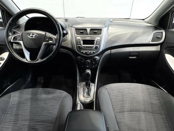 Hyundai Solaris I Рестайлинг с пробегом 2016 года, цена 845 000 рублей, 207961 км, хэтчбек, Автокод Объявления