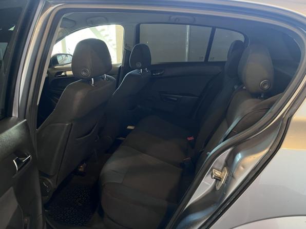 Opel Astra H с пробегом 2006 года, цена 375 000 рублей, 246142 км, хэтчбек, Автокод Объявления