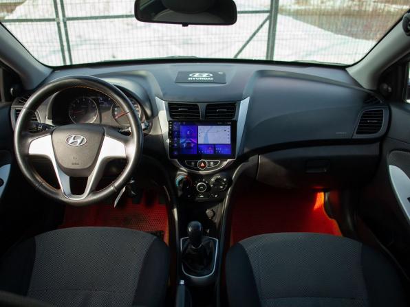 Hyundai Solaris I с пробегом 2012 года, цена 770 000 рублей, 195339 км, седан, Автокод Объявления
