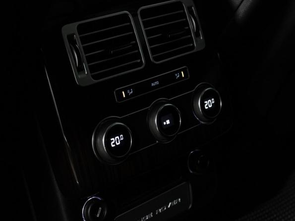 Land Rover Range Rover IV с пробегом 2017 года, цена 3 946 430 рублей, 144873 км, внедорожник, Автокод Объявления