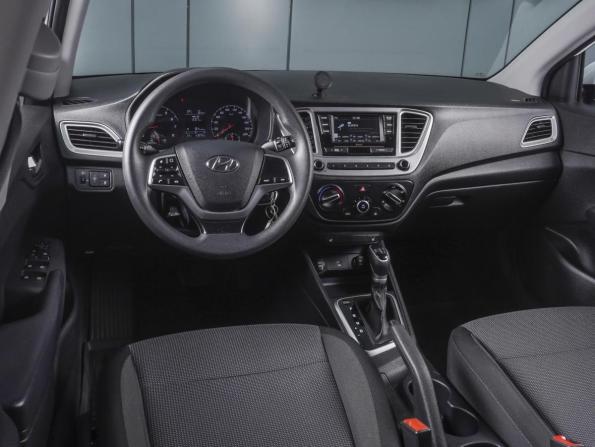 Hyundai Solaris II Рестайлинг с пробегом 2021 года, цена 1 735 000 рублей, 63979 км, седан, Автокод Объявления
