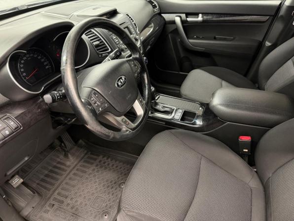 Kia Sorento II Рестайлинг с пробегом 2018 года, цена 1 699 000 рублей, 224512 км, внедорожник, Автокод Объявления