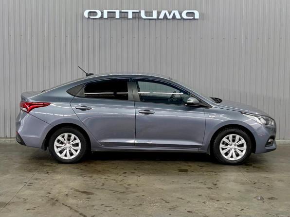 Hyundai Solaris II с пробегом 2017 года, цена 1 297 000 рублей, 168520 км, седан, Автокод Объявления