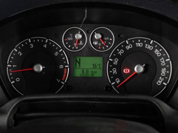 Ford Fusion I Рестайлинг с пробегом 2006 года, цена 410 000 рублей, 182266 км, хэтчбек, Автокод Объявления