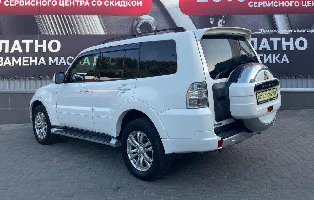 Mitsubishi Pajero IV Рестайлинг 1 Ростов-на-Дону  - изображение 5