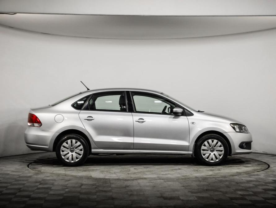 Volkswagen Polo V Санкт-Петербург  - изображение 4