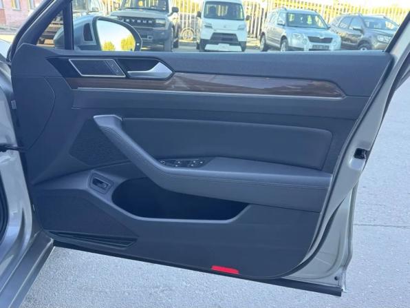 Volkswagen Passat B8 с пробегом 2015 года, цена 1 815 000 рублей, 101941 км, седан, Автокод Объявления