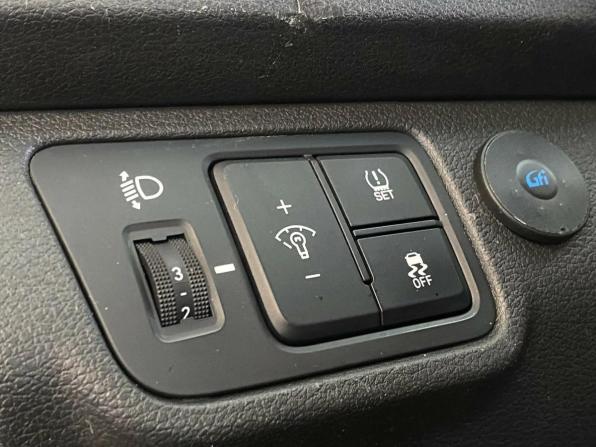Hyundai Solaris II Рестайлинг с пробегом 2021 года, цена 1 284 000 рублей, 225400 км, седан, Автокод Объявления