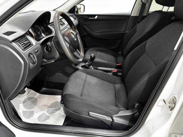 Skoda Rapid I Рестайлинг с пробегом 2018 года, цена 1 160 000 рублей, 140000 км, лифтбек, Автокод Объявления