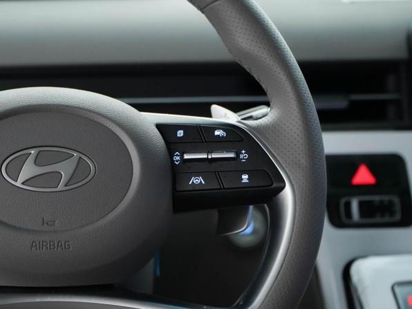 Hyundai Staria I с пробегом 2024 года, цена 7 288 888 рублей, 9520 км, минивэн, Автокод Объявления