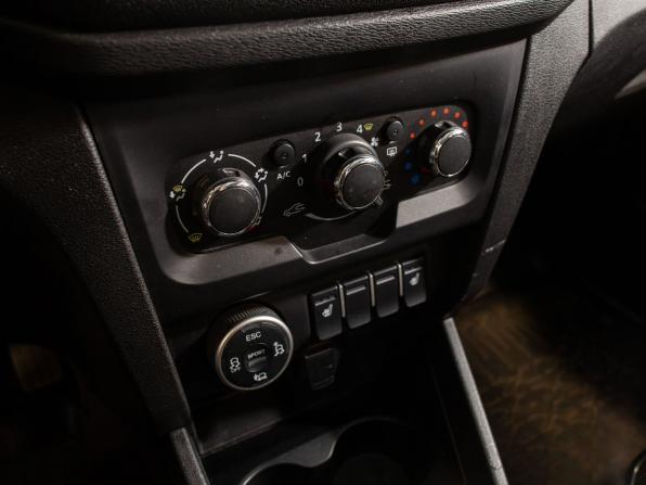 Lada (ВАЗ) XRAY I с пробегом 2018 года, цена 890 000 рублей, 151705 км, хэтчбек, Автокод Объявления