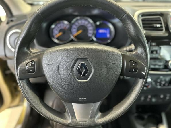 Renault Sandero II Рестайлинг с пробегом 2018 года, цена 990 000 рублей, 130000 км, хэтчбек, Автокод Объявления