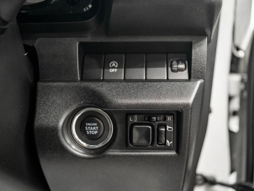 Suzuki Jimny IV Красноярск  - изображение 16