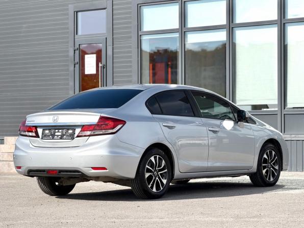 Honda Civic IX Рестайлинг с пробегом 2013 года, цена 1 390 000 рублей, 141200 км, седан, Автокод Объявления
