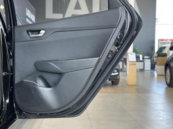 Hyundai Solaris II с пробегом 2018 года, цена 1 290 000 рублей, 77036 км, седан, Автокод Объявления