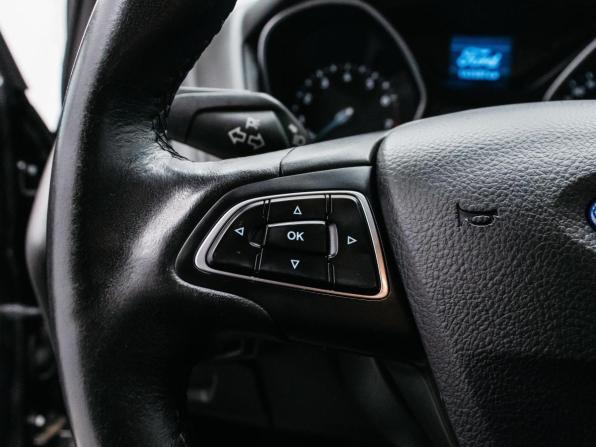 Ford Focus III с пробегом 2015 года, цена 849 000 рублей, 143187 км, хэтчбек, Автокод Объявления