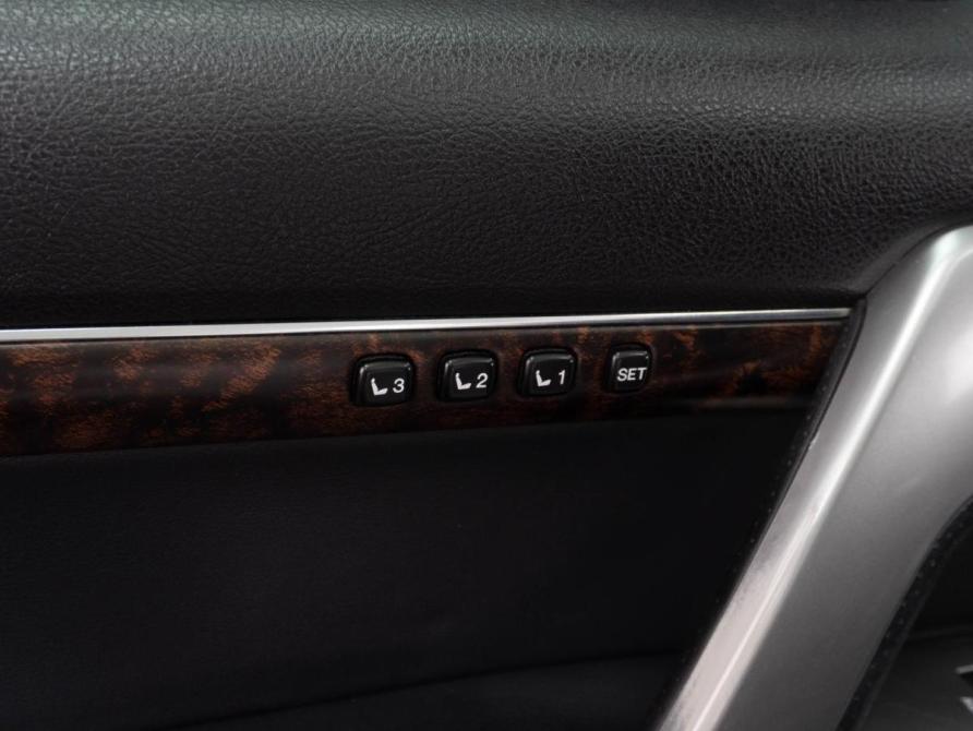 Toyota Land Cruiser 200 Series Рестайлинг 1 Тюмень  - изображение 12