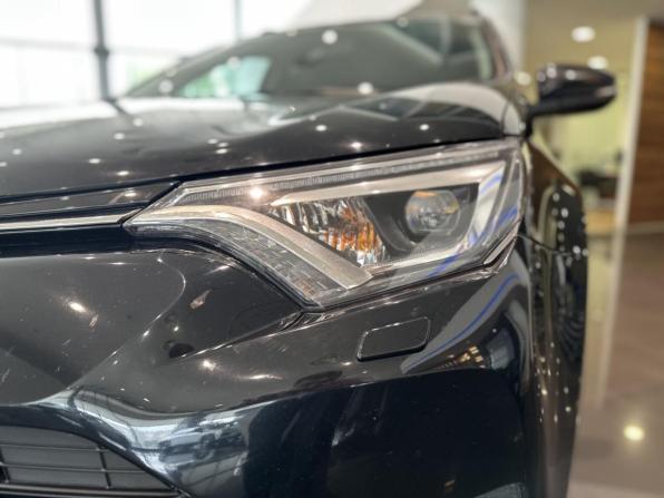 Toyota RAV4 IV (XA40) Рестайлинг с пробегом 2018 года, цена 2 589 000 рублей, 98999 км, внедорожник, Автокод Объявления