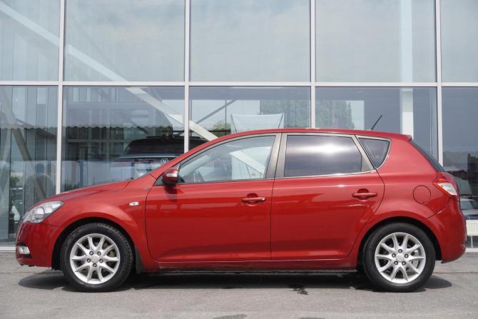 Kia Ceed I Рестайлинг с пробегом 2011 года, цена 635 000 рублей, 286325 км, хэтчбек, Автокод Объявления