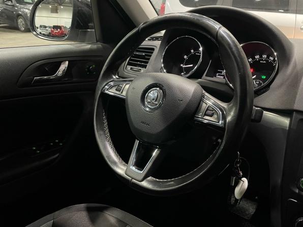 Skoda Yeti I Рестайлинг с пробегом 2015 года, цена 1 394 000 рублей, 194144 км, внедорожник, Автокод Объявления