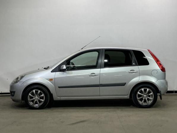 Ford Fiesta Mk5 с пробегом 2007 года, цена 415 000 рублей, 114450 км, хэтчбек, Автокод Объявления