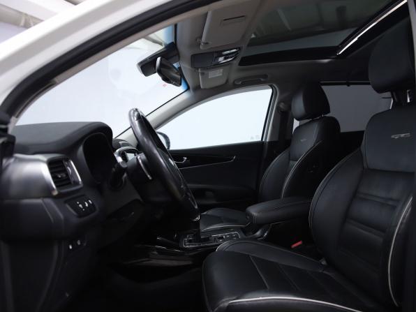 Kia Sorento III Prime Рестайлинг с пробегом 2018 года, цена 3 250 000 рублей, 97598 км, внедорожник, Автокод Объявления