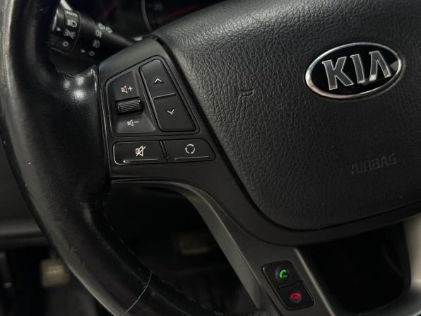 Kia Sorento II Рестайлинг с пробегом 2017 года, цена 2 560 000 рублей, 111438 км, внедорожник, Автокод Объявления