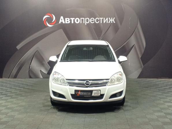 Opel Astra H Рестайлинг с пробегом 2013 года, цена 520 000 рублей, 192610 км, седан, Автокод Объявления