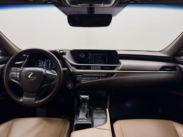 Lexus ES VII с пробегом 2019 года, цена 3 498 000 рублей, 139935 км, седан, Автокод Объявления