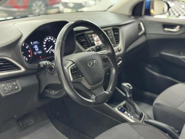 Hyundai Solaris II с пробегом 2017 года, цена 1 349 000 рублей, 131500 км, седан, Автокод Объявления