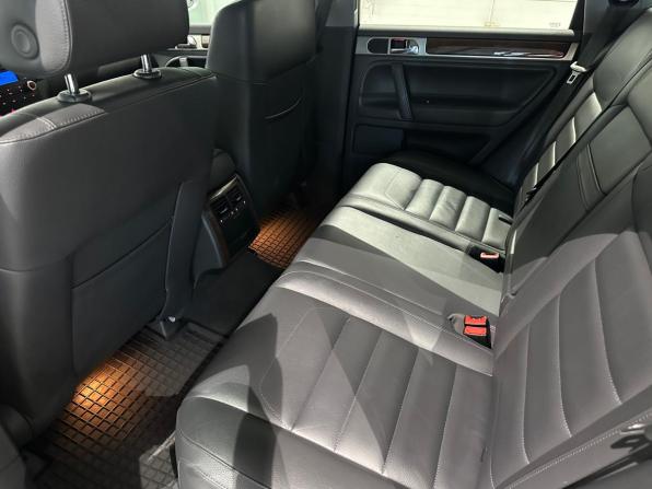 Volkswagen Touareg I Рестайлинг с пробегом 2008 года, цена 1 315 000 рублей, 165000 км, внедорожник, Автокод Объявления