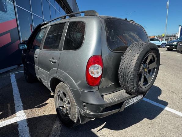 Chevrolet Niva I Рестайлинг с пробегом 2018 года, цена 400 000 рублей, 340372 км, внедорожник, Автокод Объявления