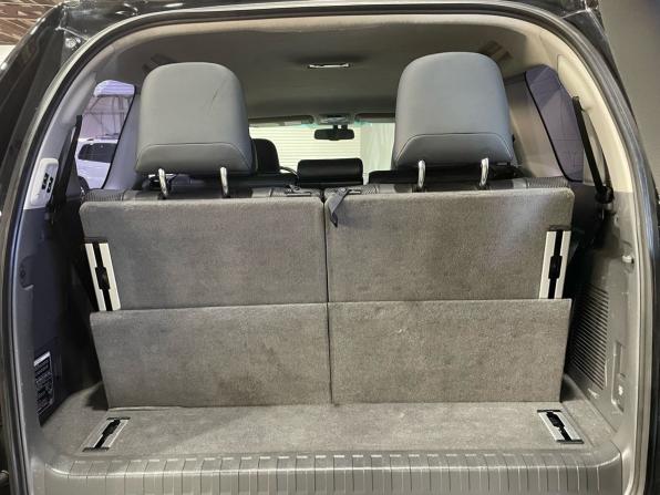 Toyota Land Cruiser Prado 150 Series с пробегом 2011 года, цена 2 299 000 рублей, 339439 км, внедорожник, Автокод Объявления