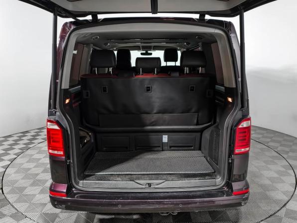 Volkswagen Multivan T6 с пробегом 2017 года, цена 3 480 000 рублей, 209487 км, минивэн, Автокод Объявления