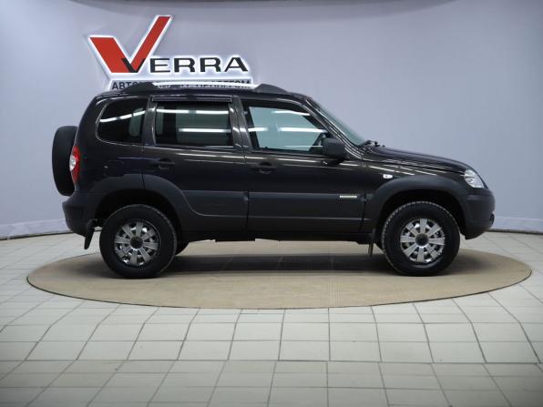 Chevrolet Niva I Рестайлинг с пробегом 2017 года, цена 690 000 рублей, 69943 км, внедорожник, Автокод Объявления